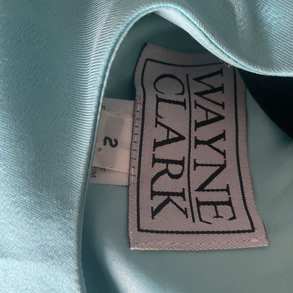 Peplum Dress - Picture 3 of 4